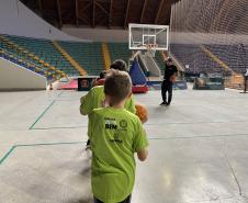 Escolinha de Esporte: Basquetebol