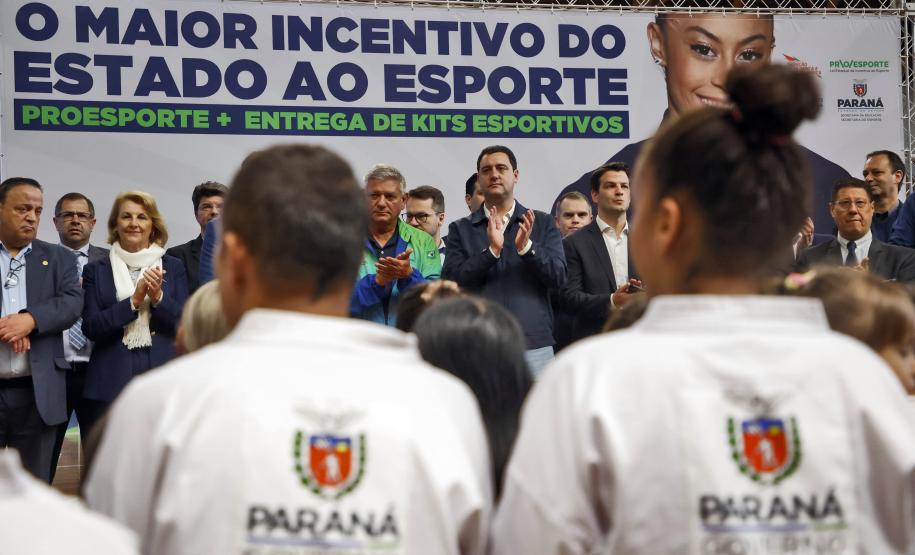 Com R$ 100 milhões de bolsas e apoio, Estado anuncia maior pacote da história do esporte